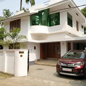  Villa White House